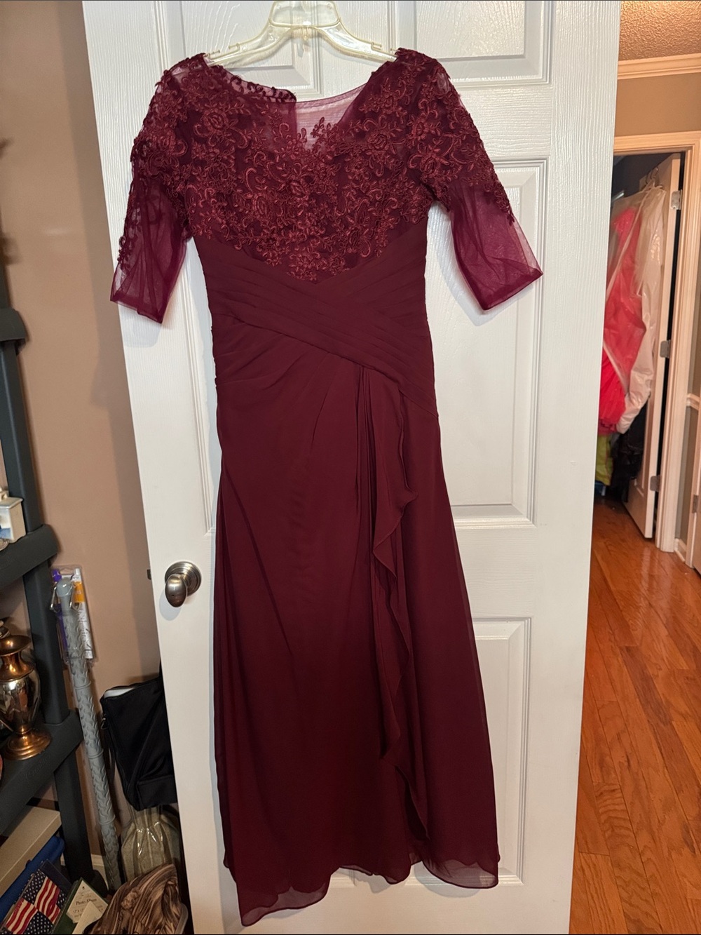 Elegant Burgundy Lace & Chiffon Women's Dress